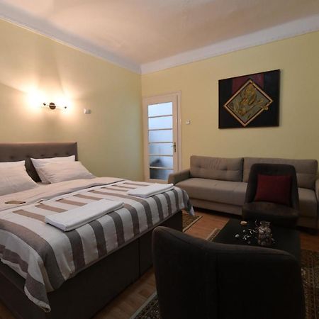Apartment Nikola Белград Екстер'єр фото